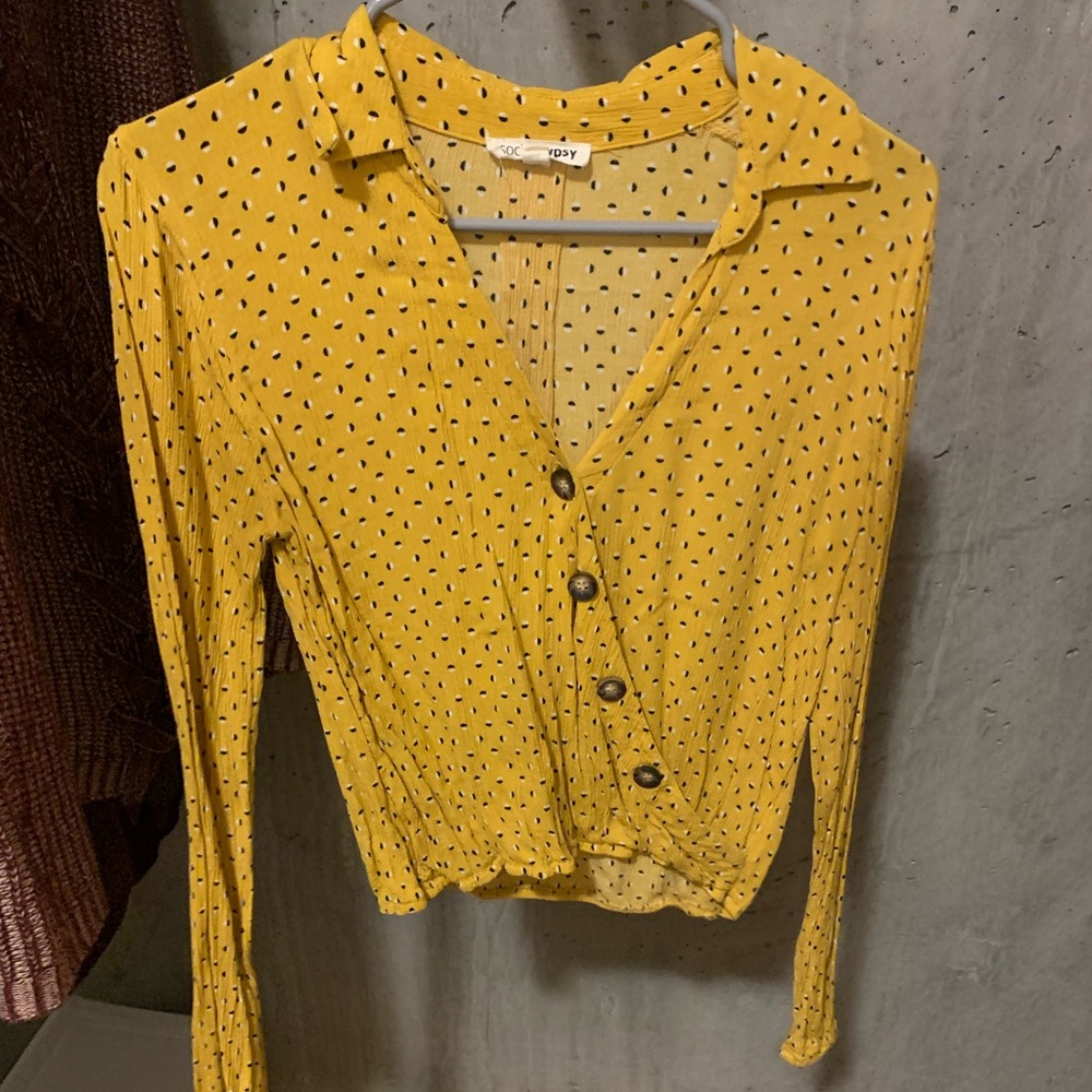 Long sleeved - crop collard shirt!